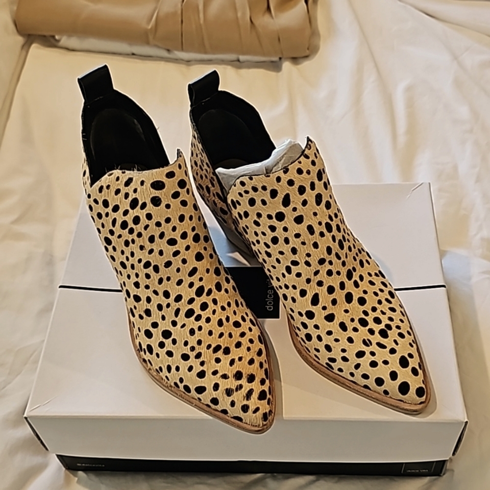 DOLCE VIDA Calfskin booties